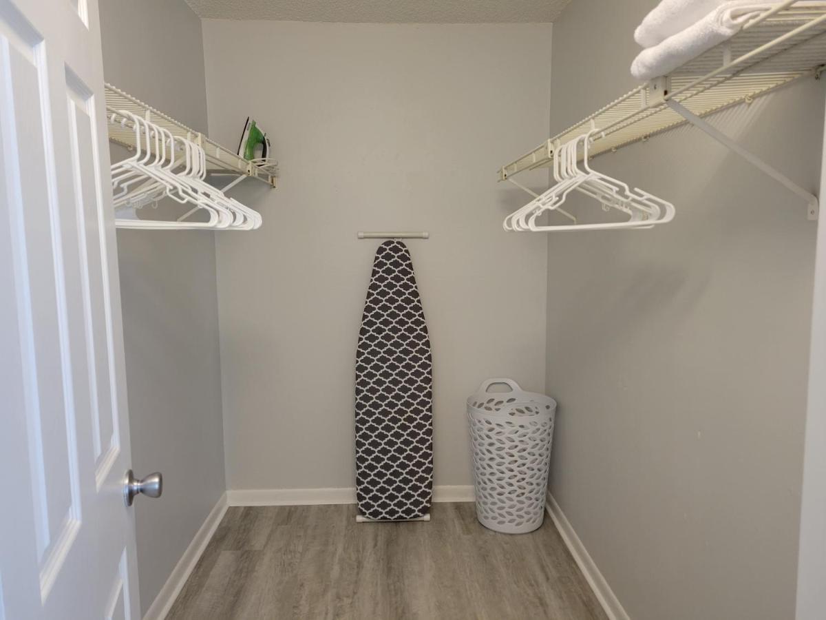 Beautiful Townhouse Easy Access To Everything. Clearwater Eksteriør billede