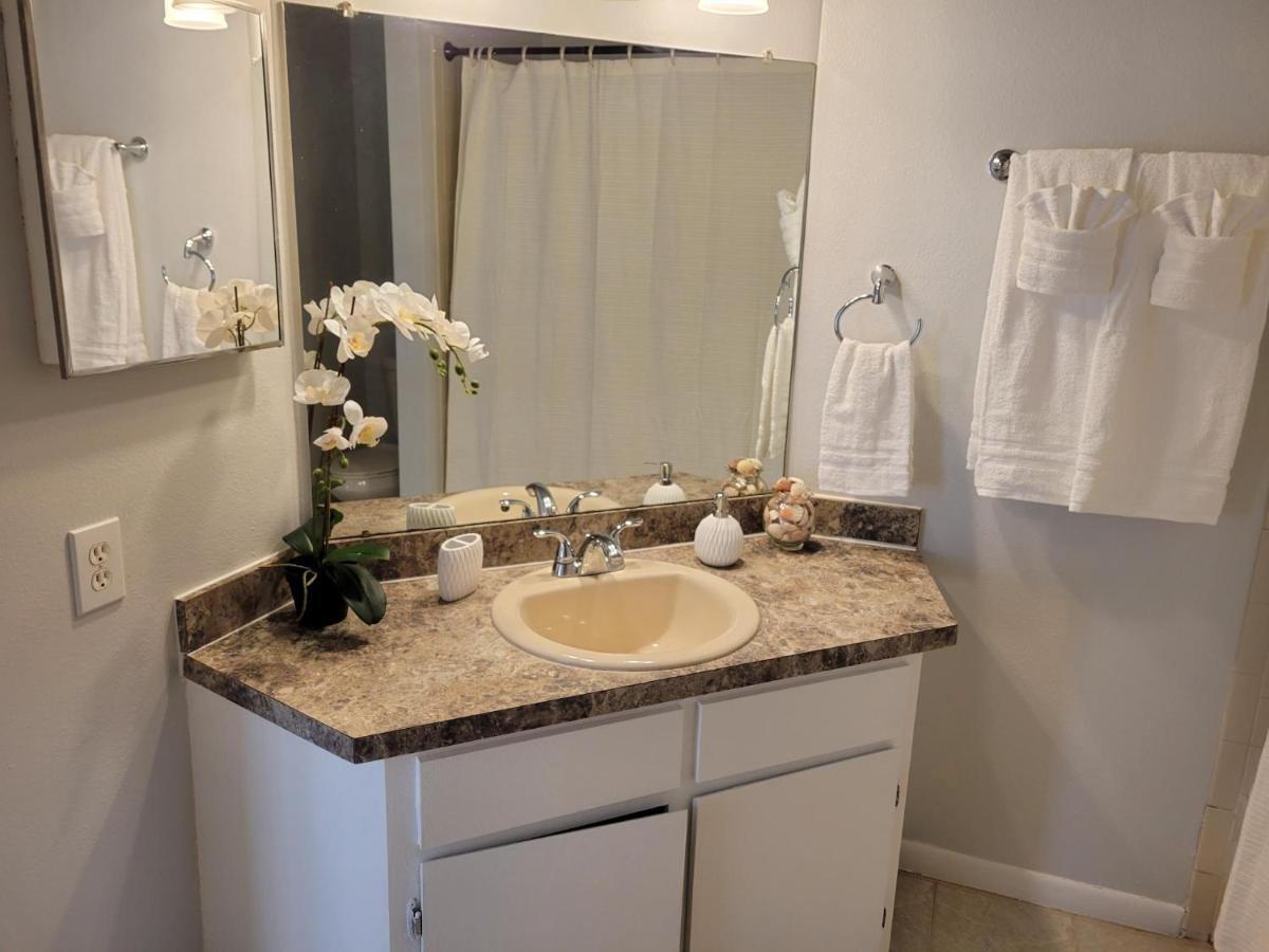 Beautiful Townhouse Easy Access To Everything. Clearwater Eksteriør billede