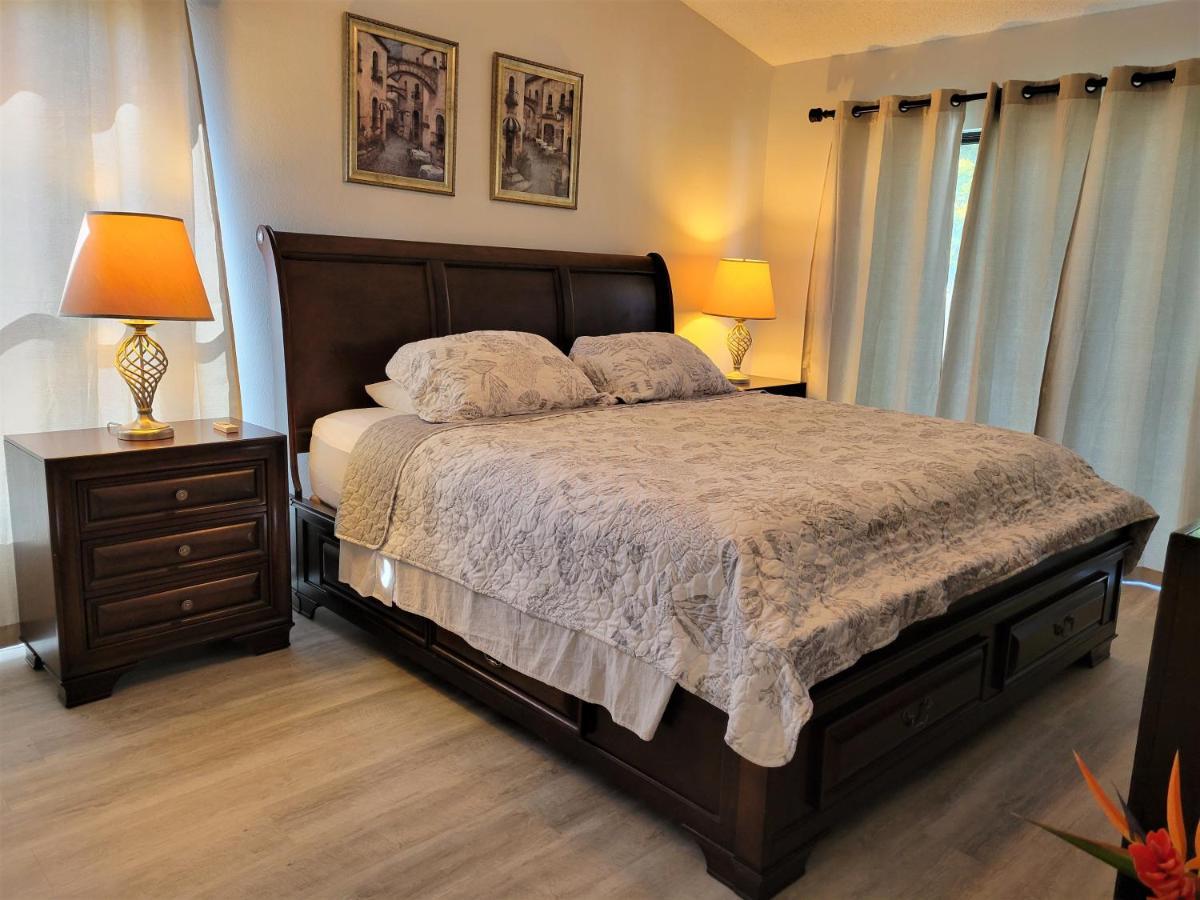 Beautiful Townhouse Easy Access To Everything. Clearwater Eksteriør billede