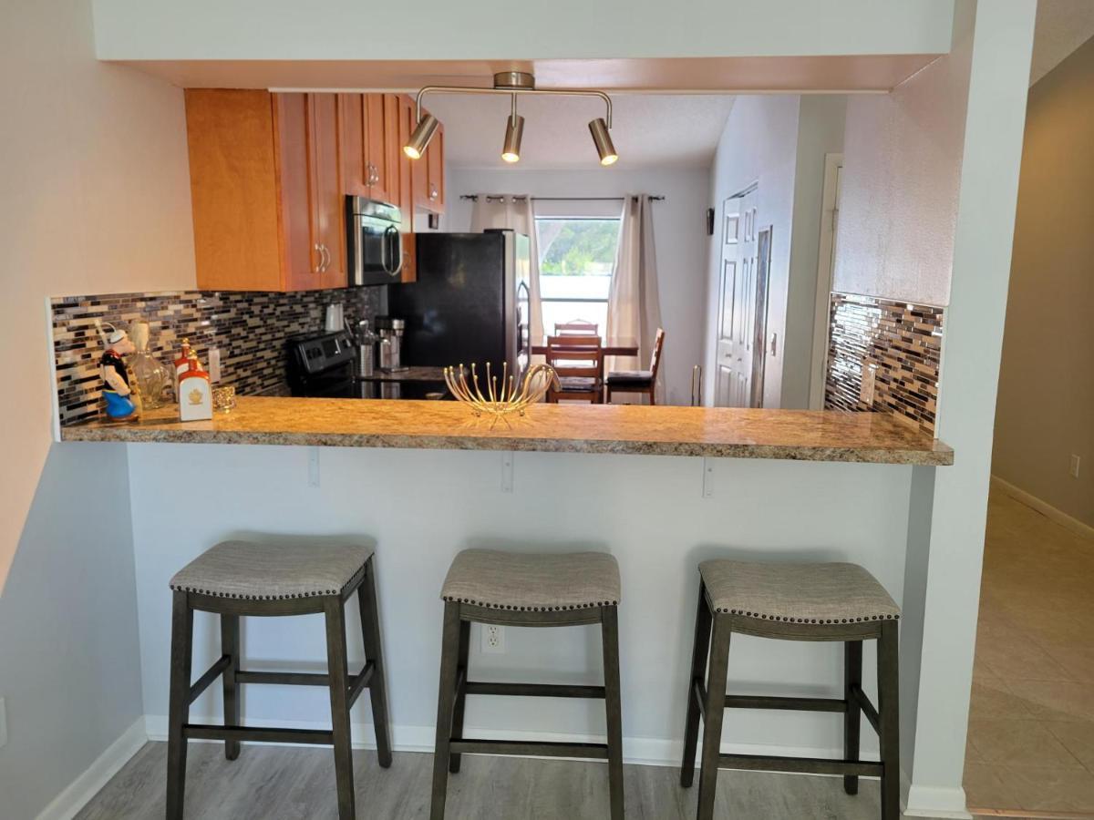 Beautiful Townhouse Easy Access To Everything. Clearwater Eksteriør billede