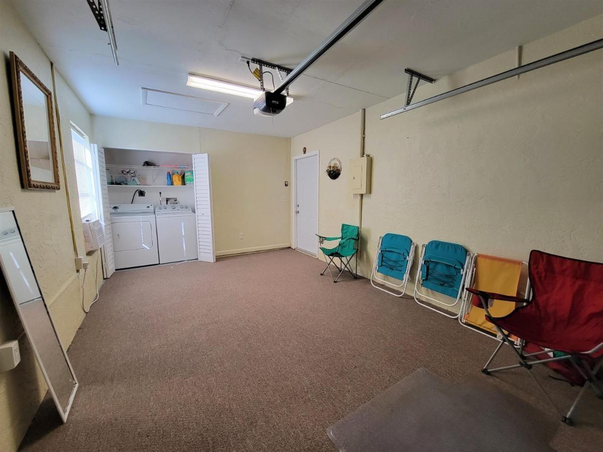 Beautiful Townhouse Easy Access To Everything. Clearwater Eksteriør billede